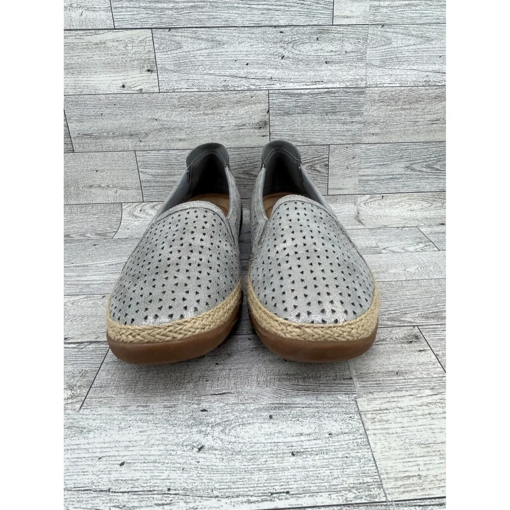 Clarks Collection Silver Metallic Perforated Espadrille Slip On Shoes Women 6.5M